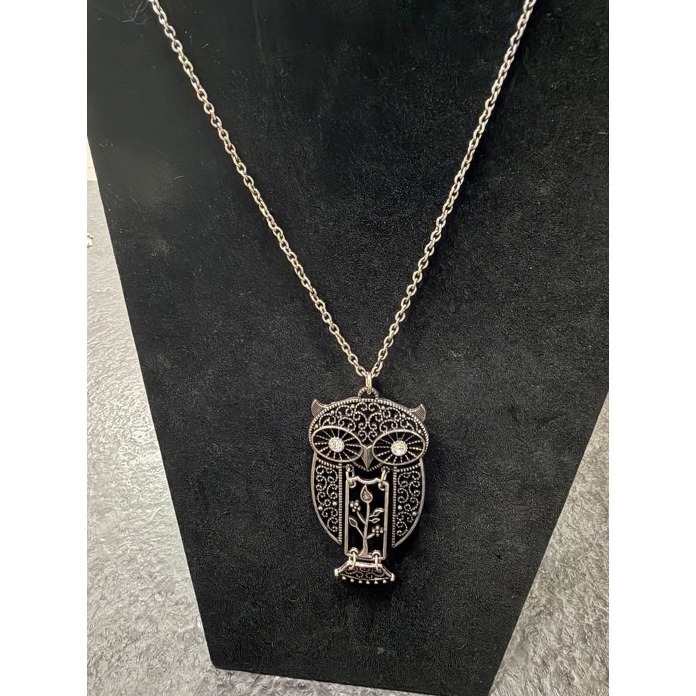 Vintage Articulated Owl Pendant Necklace Silver Tone Rhinestone Eyes Filigree